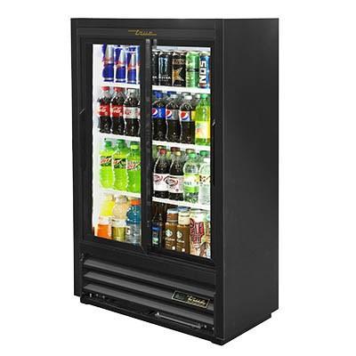 True GDM-33SSL-56-HC-LD Exhibidor refrigerado de dos secciones con puerta de vidrio y puertas corredizas