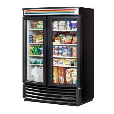 True GDM-35SL-RF-HC-LD Exhibidor refrigerado de dos secciones con puerta de vidrio y puertas batientes